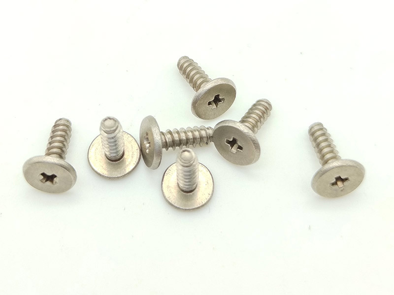 Phillips-flat-head-screw