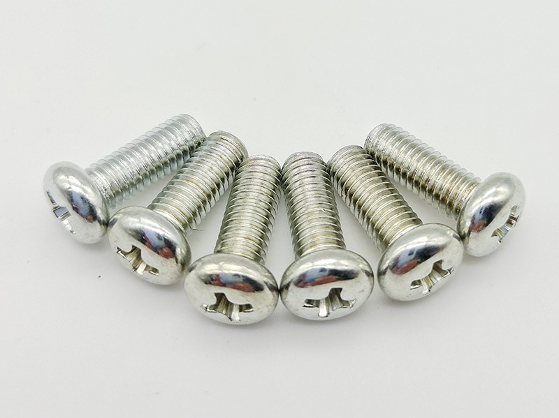 Phillips-pan-head-screw