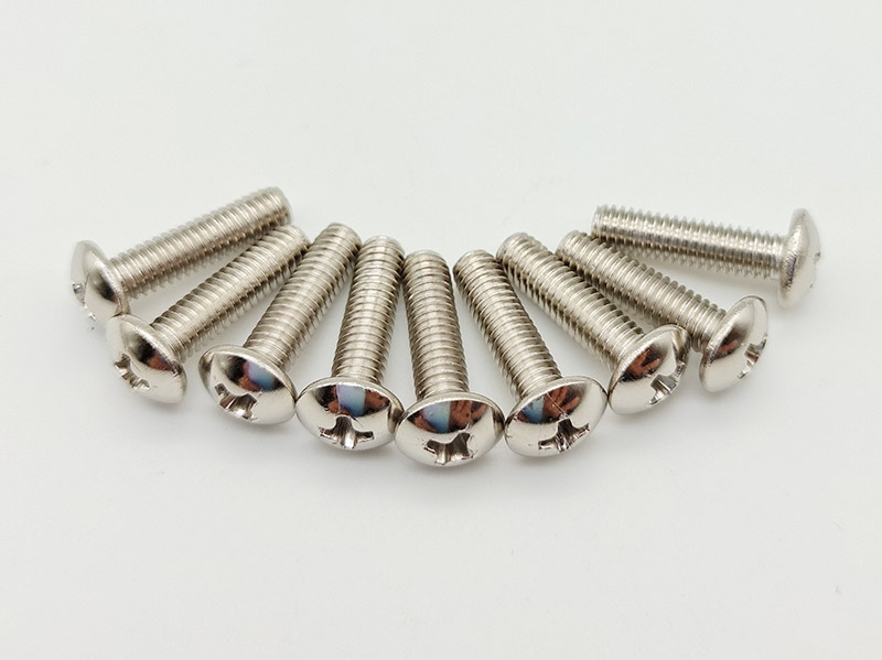 Phillips-pan-head-machine-screw