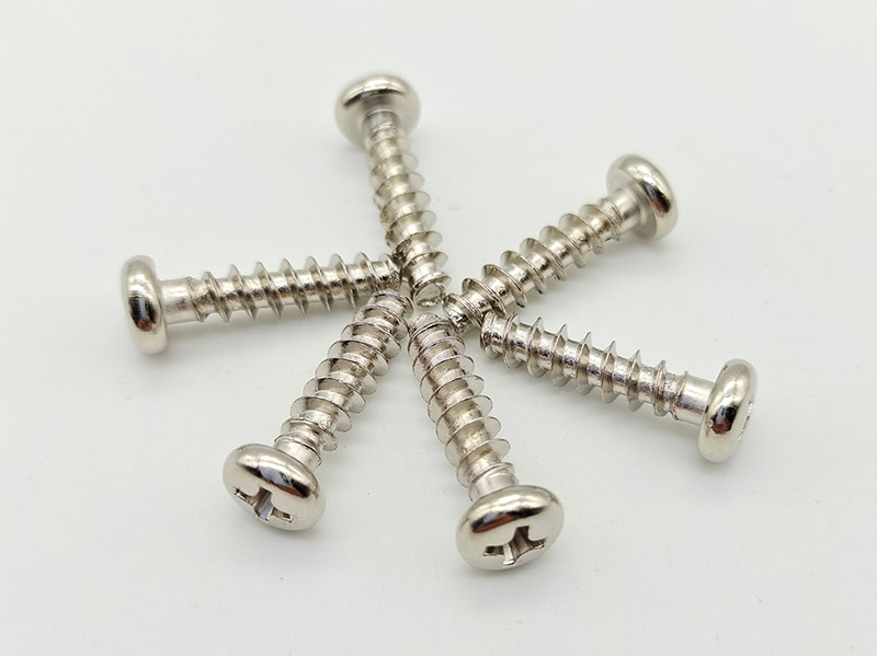 Phillips-pan-head-tapping-screw