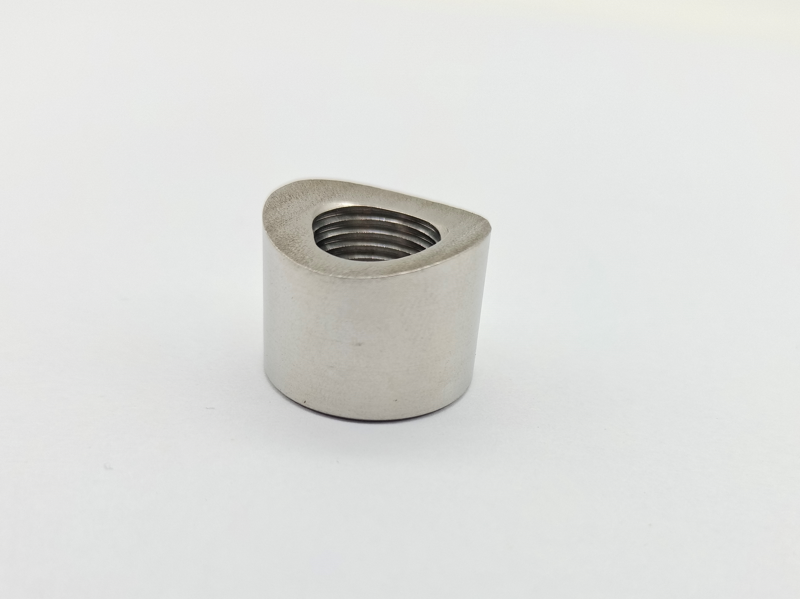 Stainless steel O2 weld bung